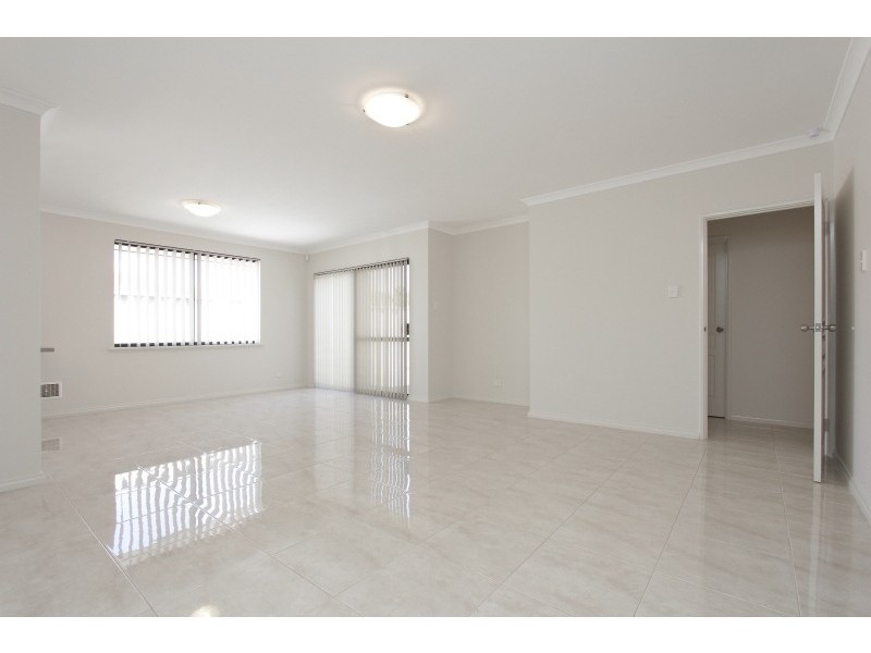 8B Bathurst Street, Dianella WA 6059