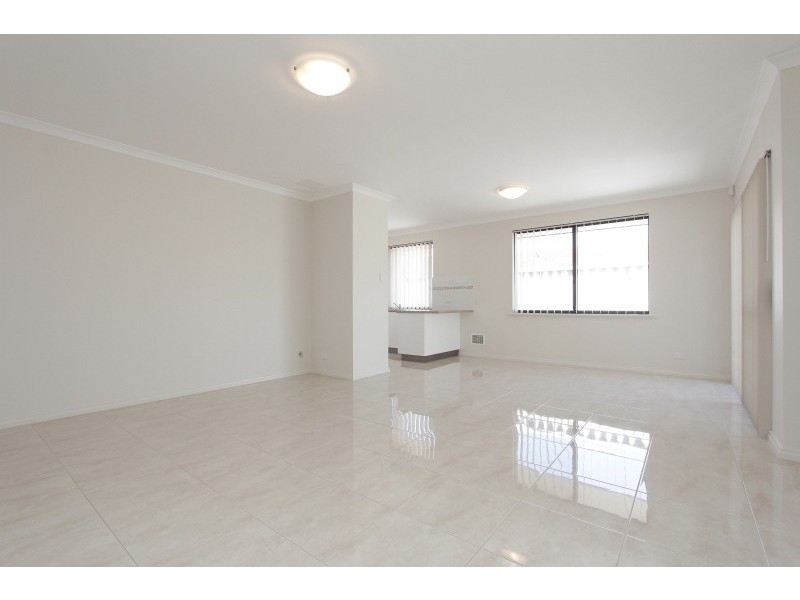 8B Bathurst Street, Dianella WA 6059