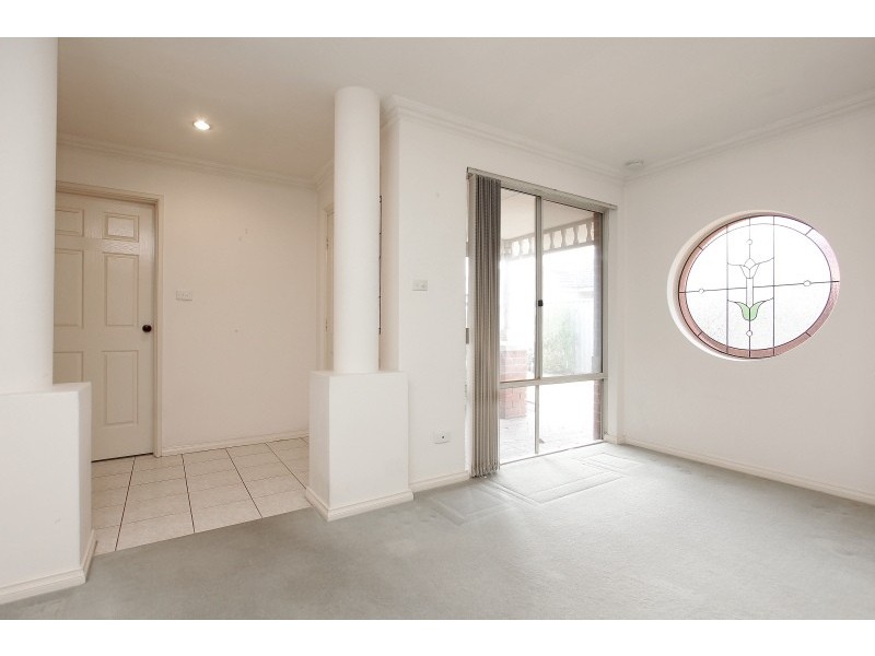 2/51 Moulden Avenue, Yokine WA 6060