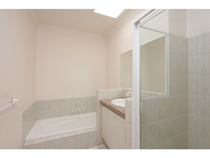 2/51 Moulden Avenue, Yokine WA 6060