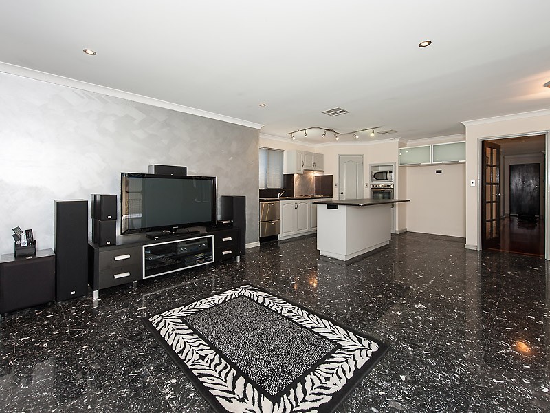 6 Ambrose Rise, Maylands WA 6051