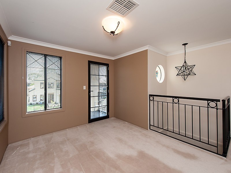 6 Ambrose Rise, Maylands WA 6051