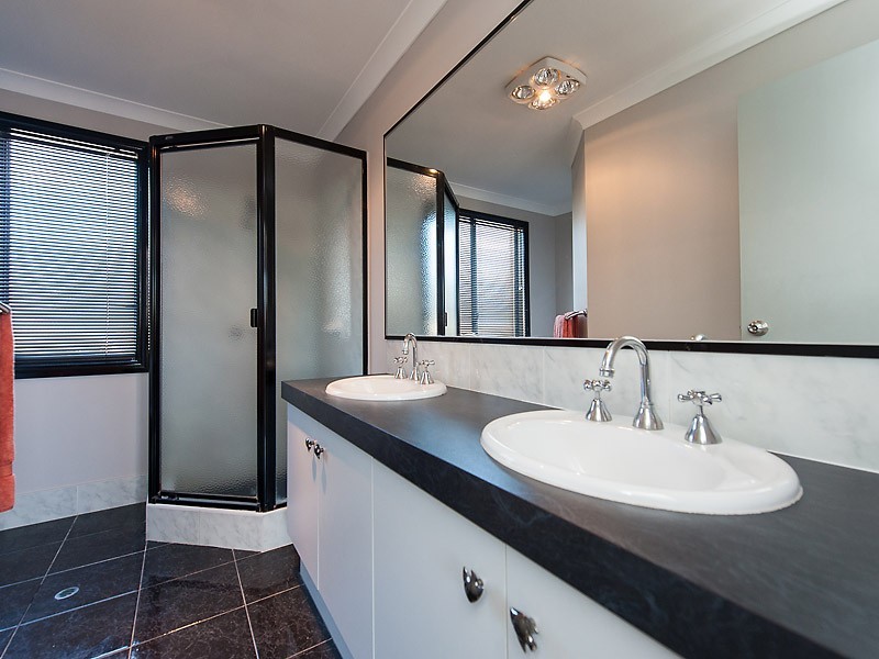 6 Ambrose Rise, Maylands WA 6051