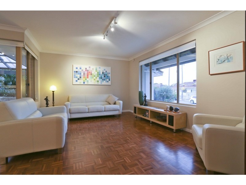 62 Queen Street, Bayswater WA 6053