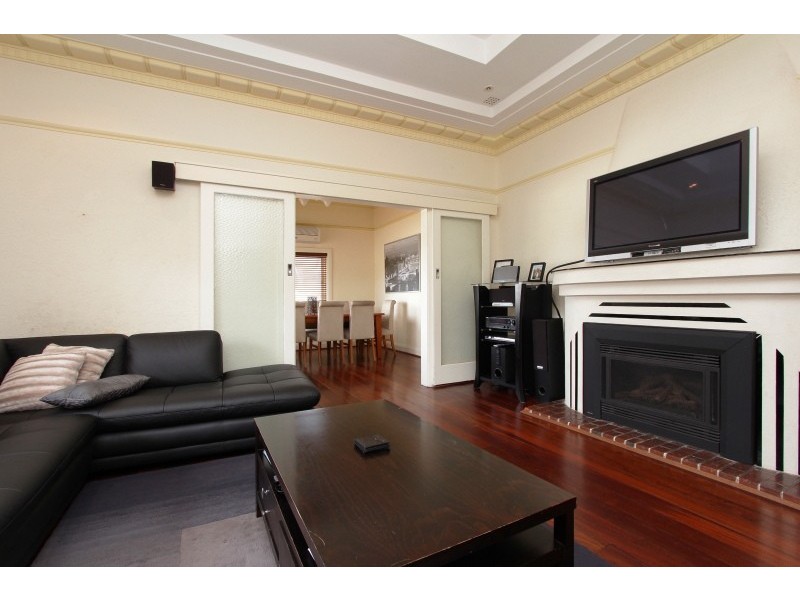 251 Grand Promenade, Dianella WA 6059