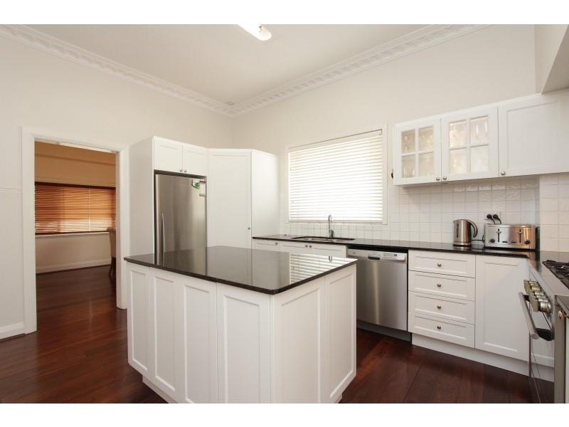 251 Grand Promenade, Dianella WA 6059