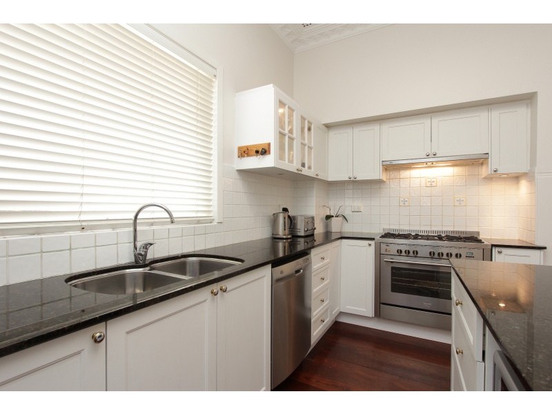 251 Grand Promenade, Dianella WA 6059