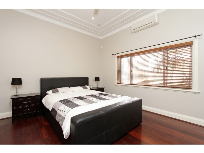 251 Grand Promenade, Dianella WA 6059