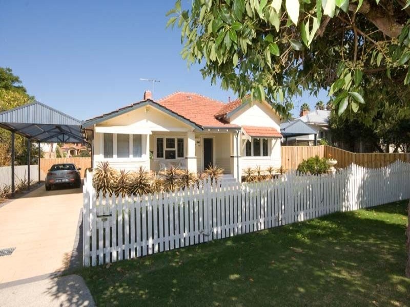 21 Aughton Street, Bayswater WA 6053