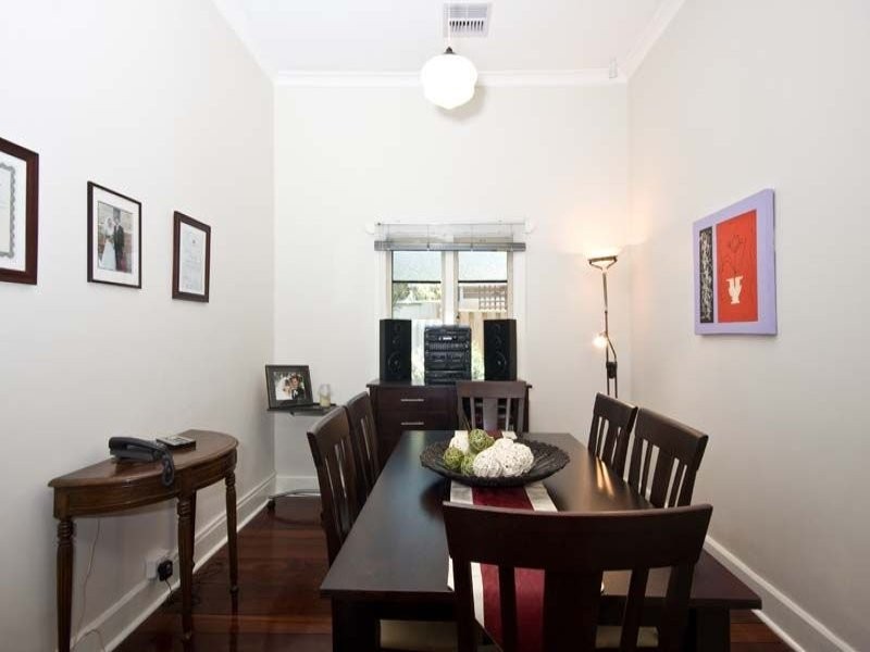 21 Aughton Street, Bayswater WA 6053