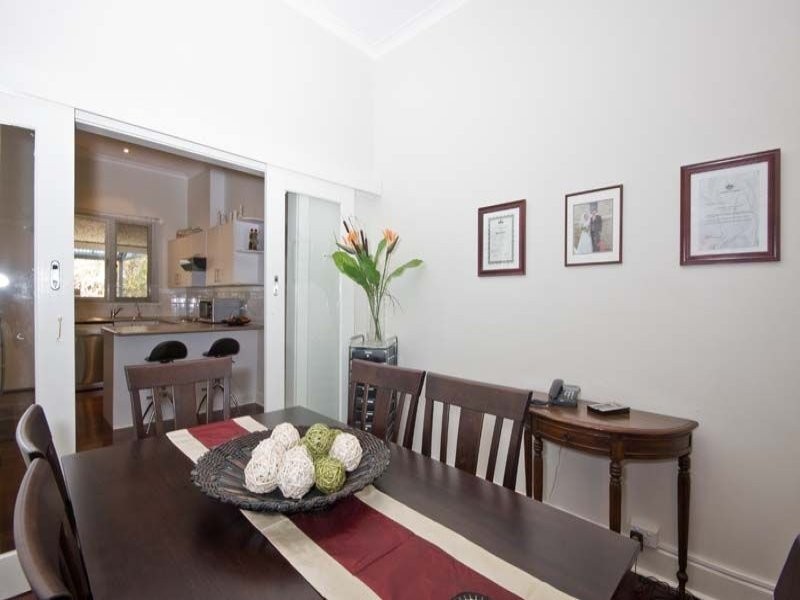 21 Aughton Street, Bayswater WA 6053