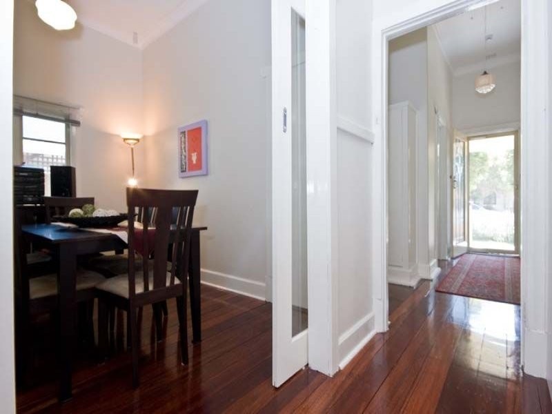 21 Aughton Street, Bayswater WA 6053