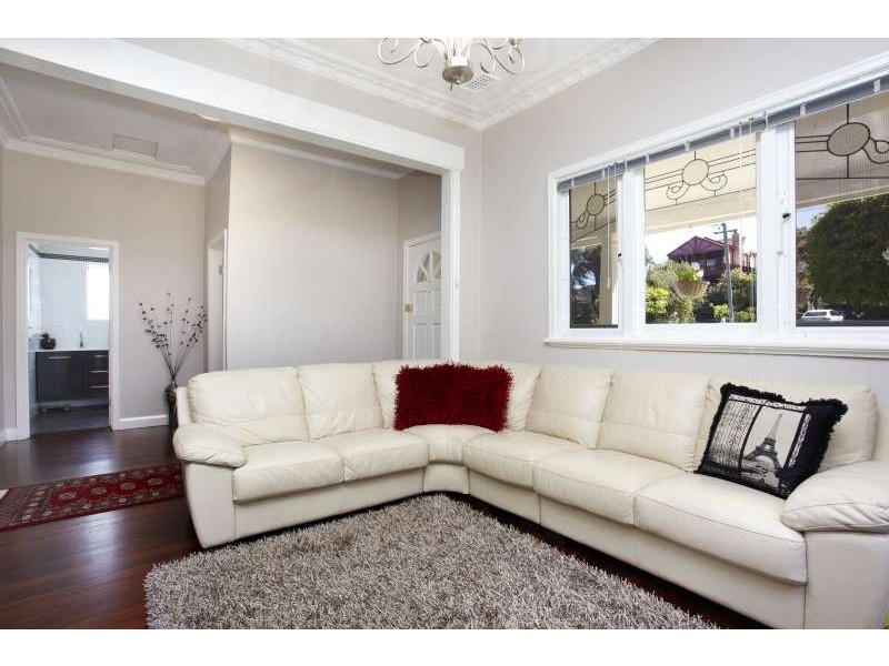 13 Toowong Street, Bayswater WA 6053