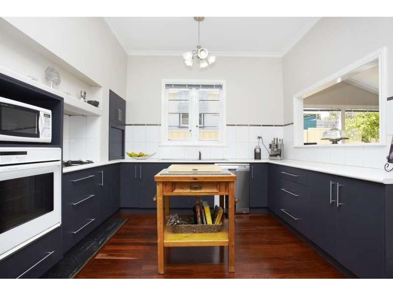 13 Toowong Street, Bayswater WA 6053