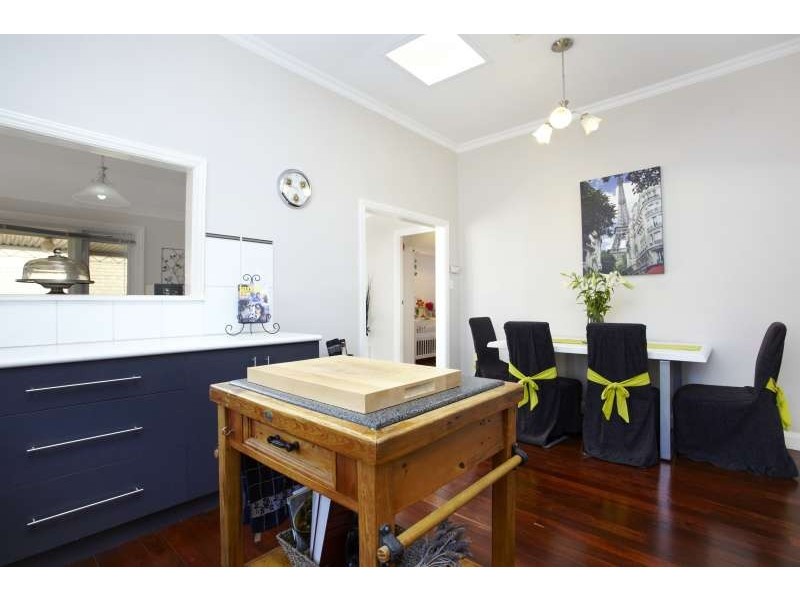 13 Toowong Street, Bayswater WA 6053