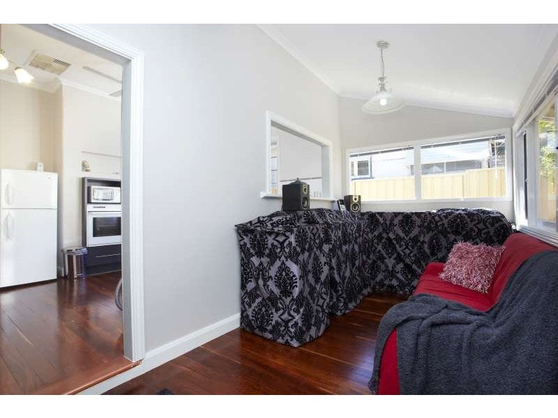 13 Toowong Street, Bayswater WA 6053