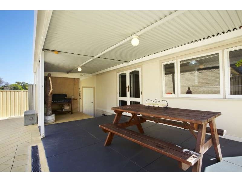 13 Toowong Street, Bayswater WA 6053