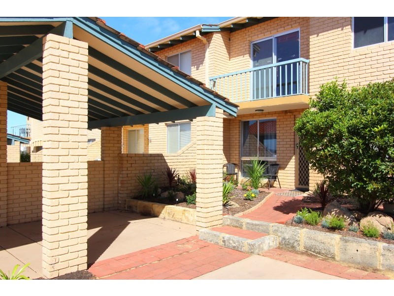 9/23 – 27 Kirkham Hill Terrace, Maylands WA 6051