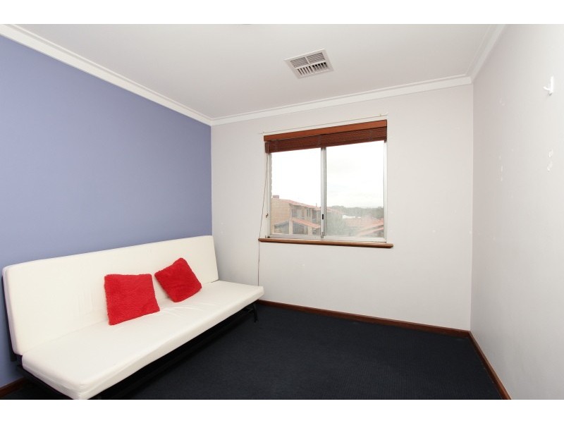 9/23 – 27 Kirkham Hill Terrace, Maylands WA 6051