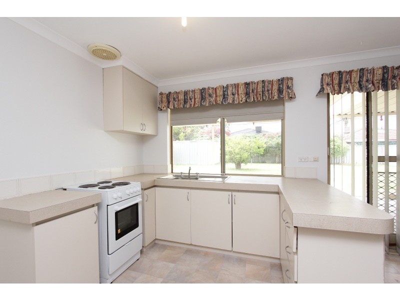 9 Santara Court, Seville Grove WA 6112