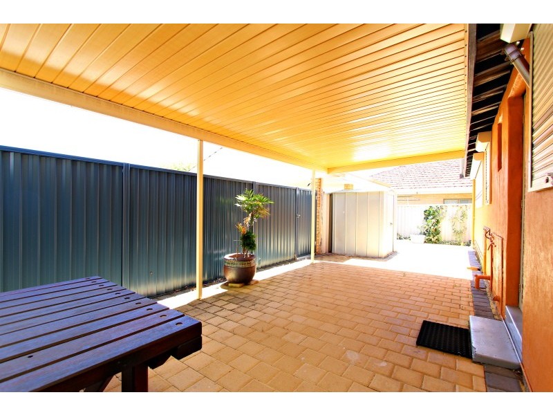 1/377A Light Street, Dianella WA 6059