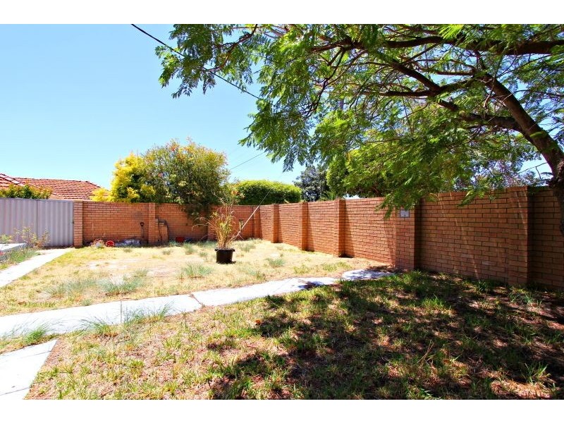 1/377A Light Street, Dianella WA 6059