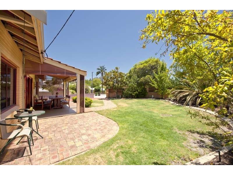 1 Anzac Street, Bayswater WA 6053