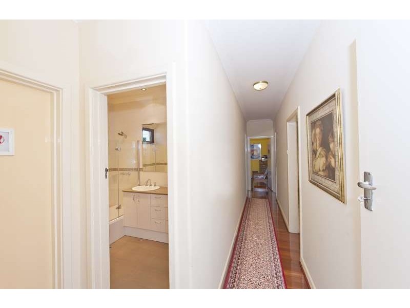 1 Anzac Street, Bayswater WA 6053