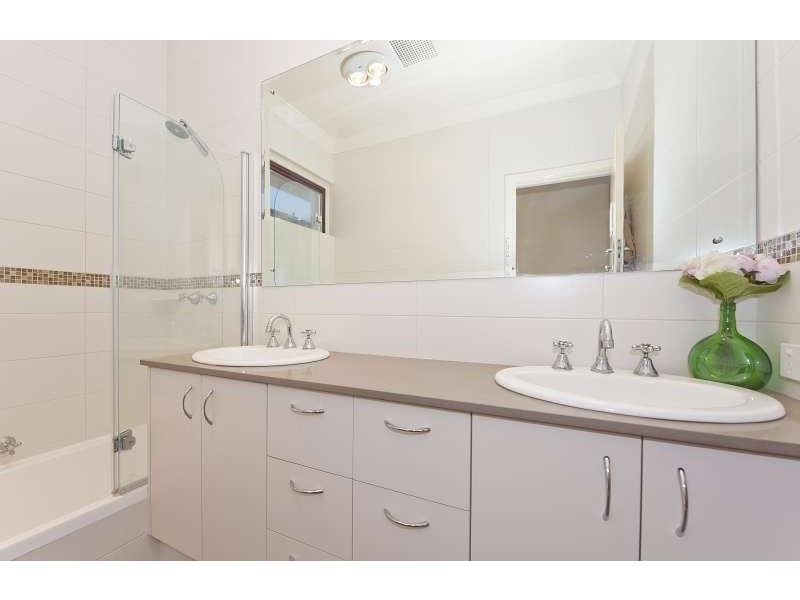 1 Anzac Street, Bayswater WA 6053