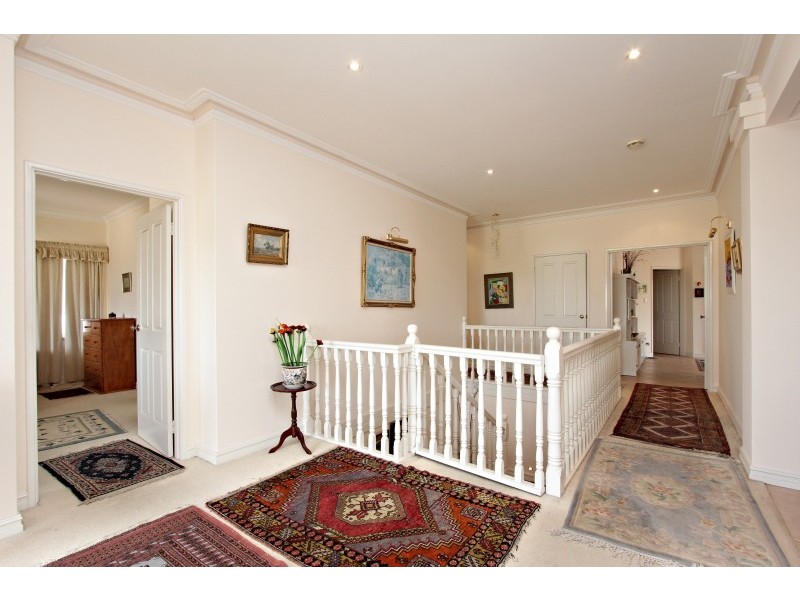 5 Wakelan Cove, Dianella WA 6059