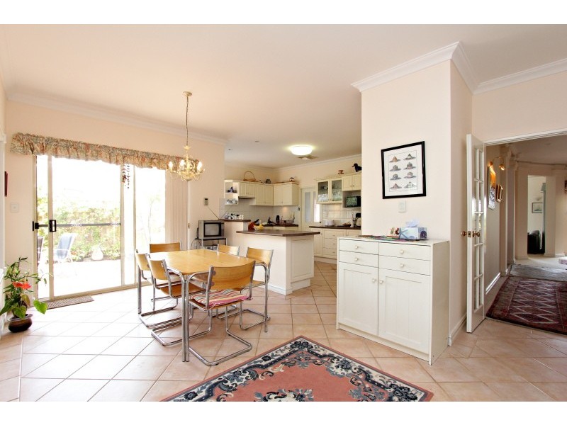 5 Wakelan Cove, Dianella WA 6059