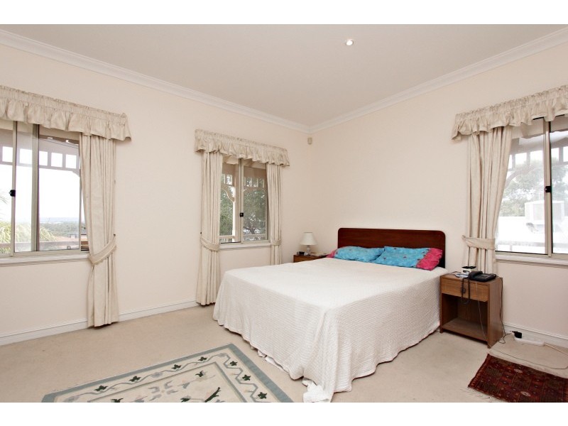 5 Wakelan Cove, Dianella WA 6059