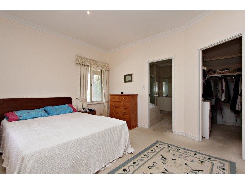 5 Wakelan Cove, Dianella WA 6059