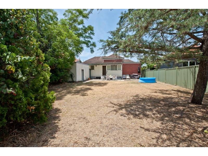 22 Slade Street, Bayswater WA 6053