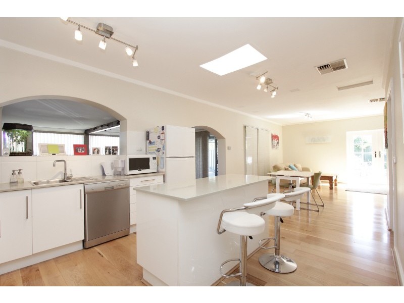 4 Phoenix Street, Dianella WA 6059