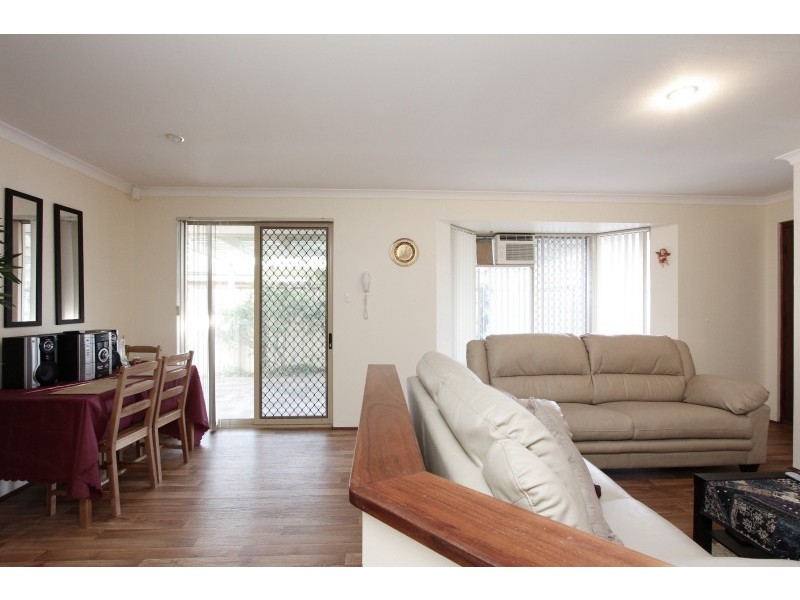 4/367 Lennard Street, Dianella WA 6059