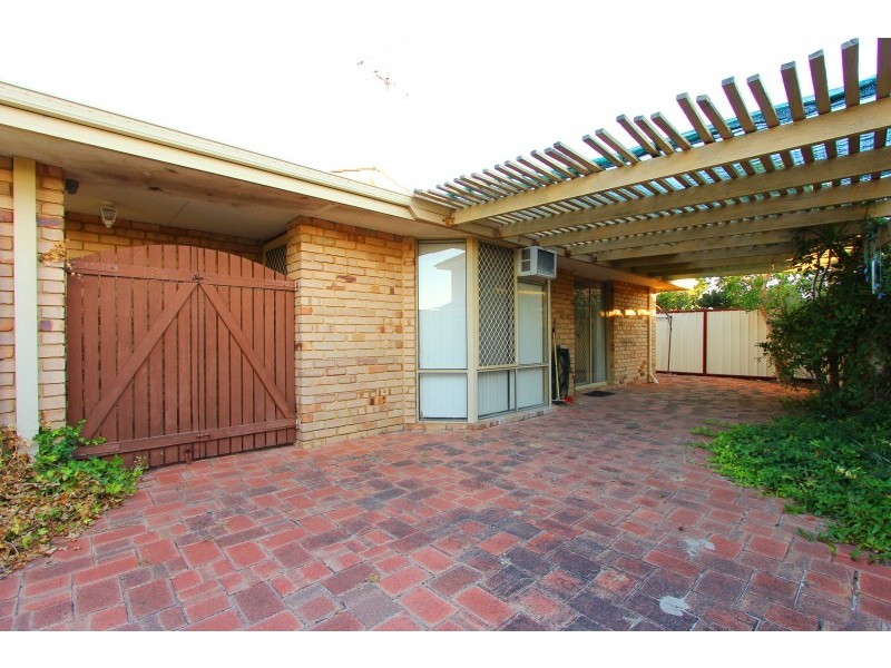4/367 Lennard Street, Dianella WA 6059