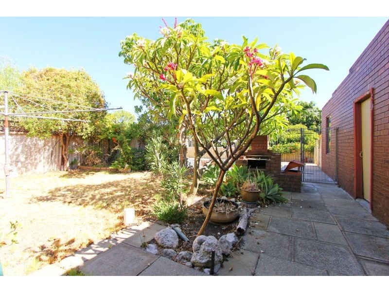 559 Walter Road East, Bayswater WA 6053