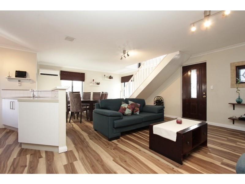 2/22 Caledonian Avenue, Maylands WA 6051