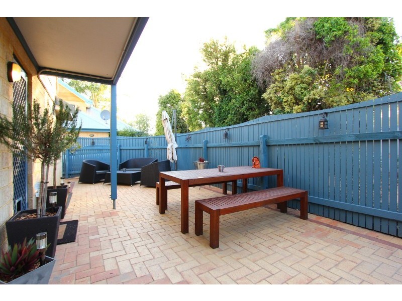 2/22 Caledonian Avenue, Maylands WA 6051