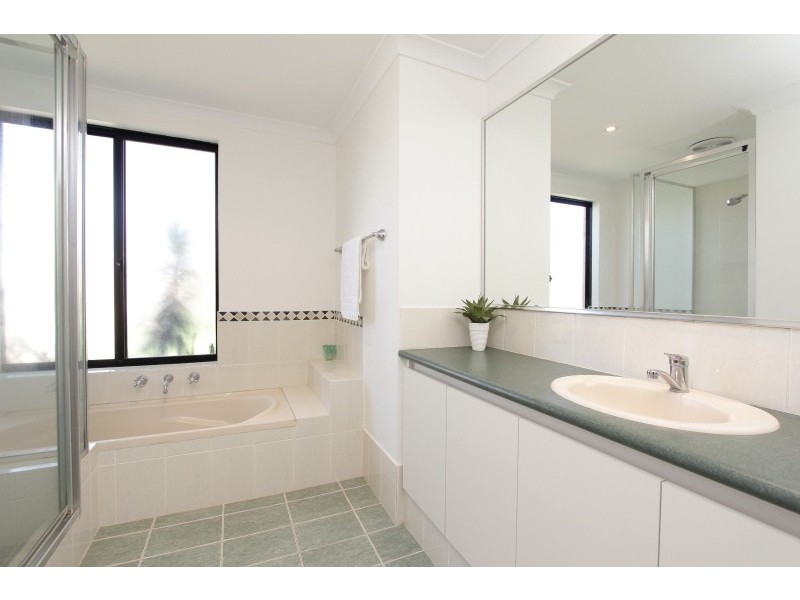 50 Chaucer Street, Yokine WA 6060