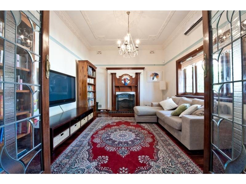 2 Adelia Street, Bayswater WA 6053