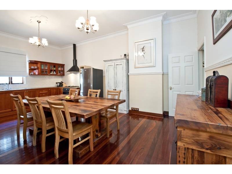 2 Adelia Street, Bayswater WA 6053