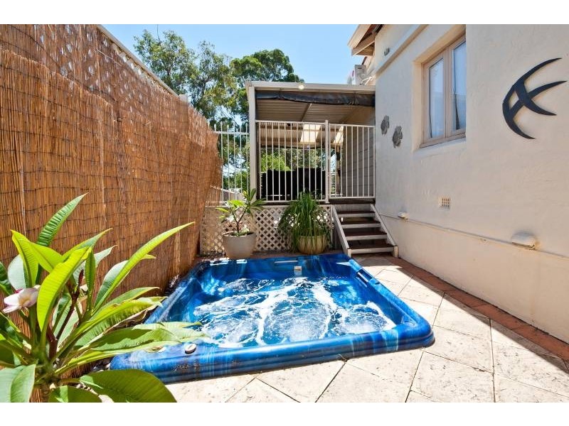 2 Adelia Street, Bayswater WA 6053