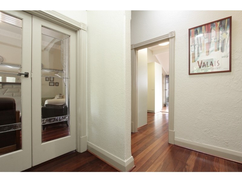 169 Tenth Avenue, Inglewood WA 6052