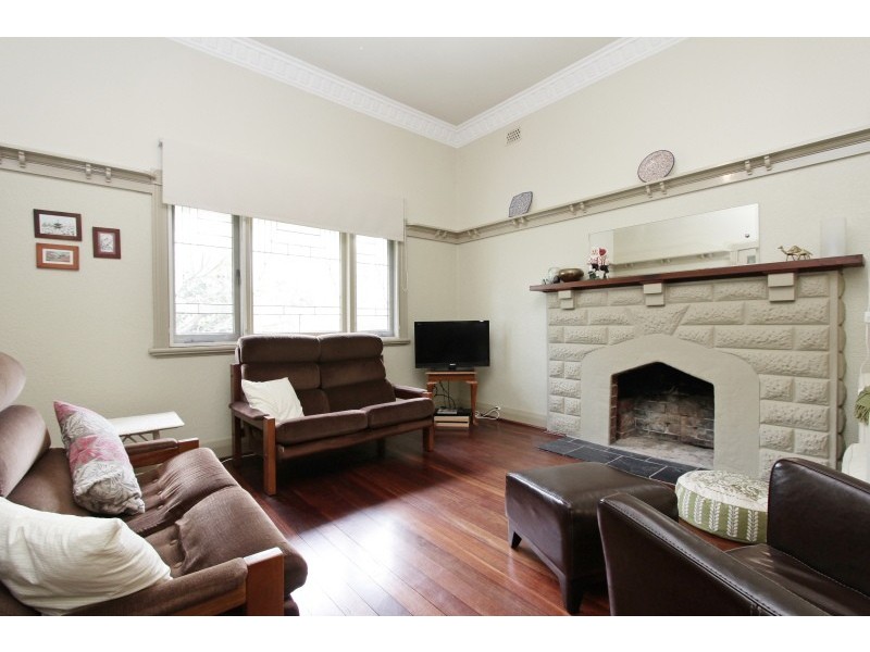 169 Tenth Avenue, Inglewood WA 6052