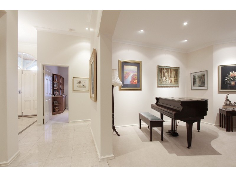 21 Howes Crescent, Dianella WA 6059