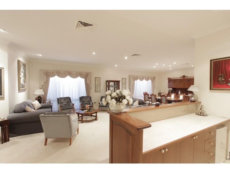 21 Howes Crescent, Dianella WA 6059