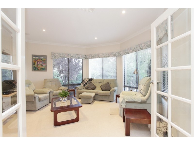 21 Howes Crescent, Dianella WA 6059