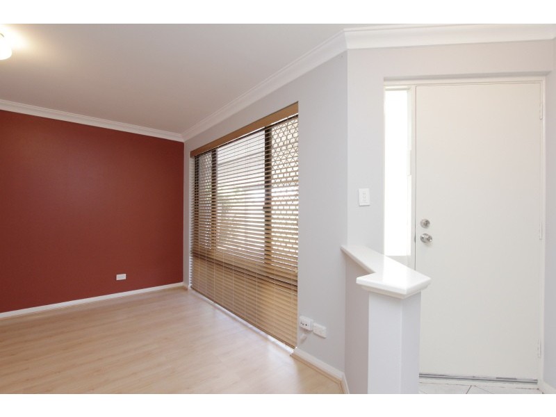 2/117 Woodrow Avenue, Dianella WA 6059